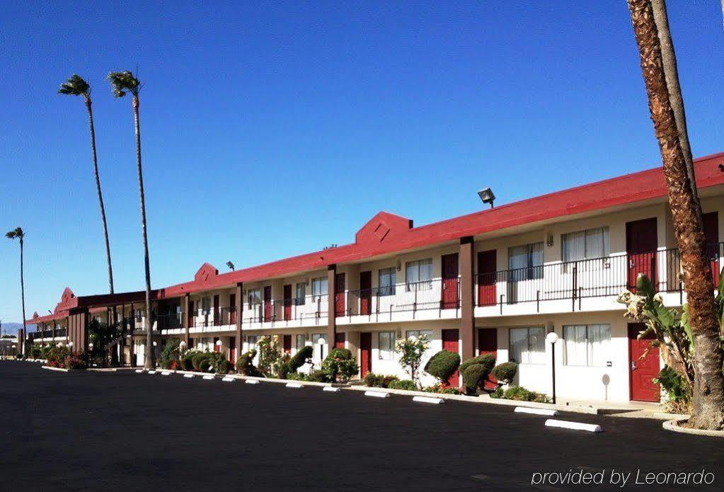 Red Roof Inn Los Banos Exterior photo